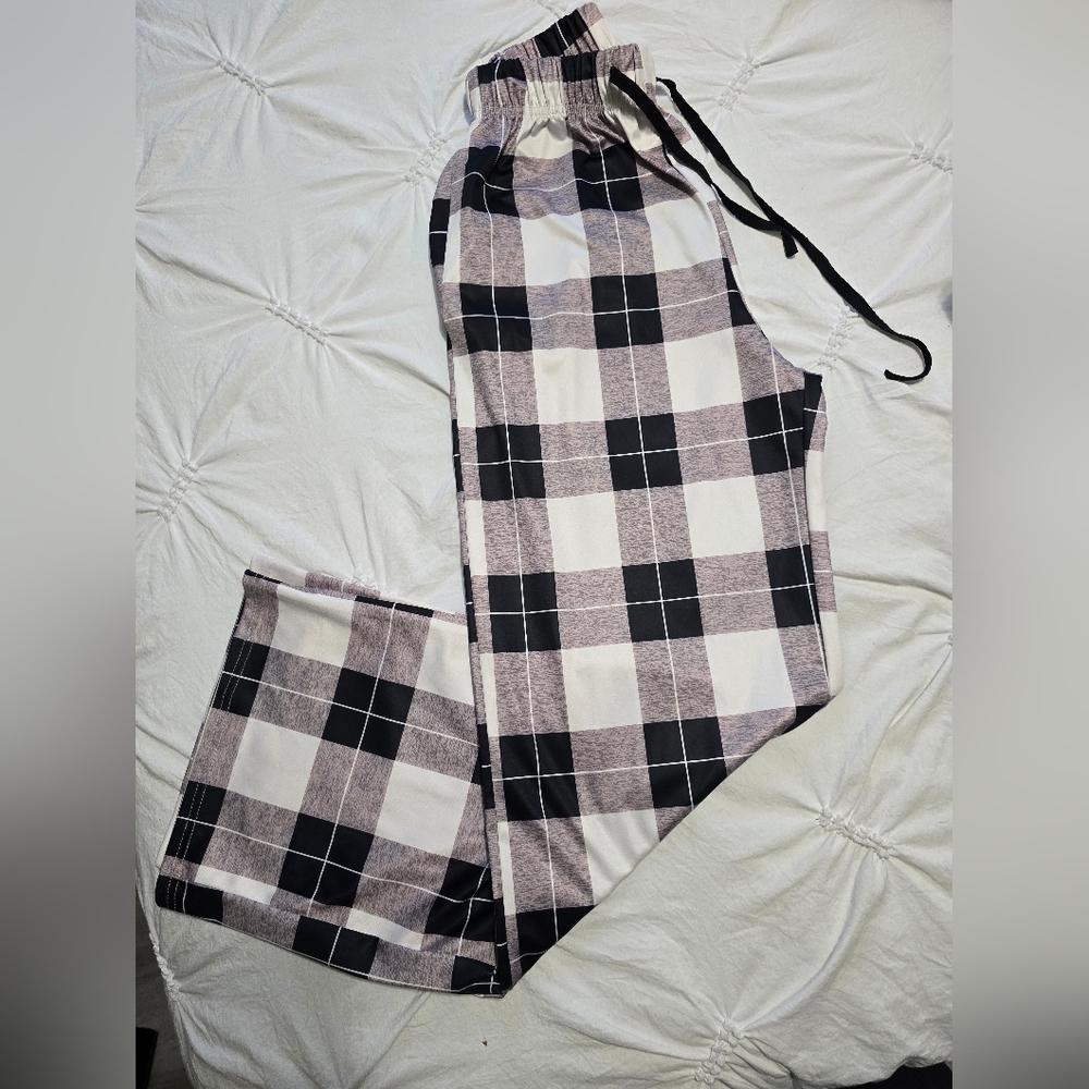 Women's Size Medium PJs